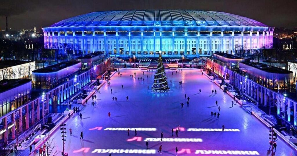 Новый иммерсивный каток Лужники
